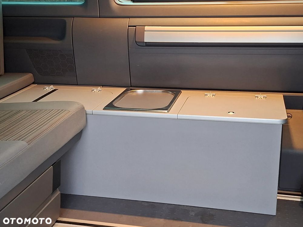 Volkswagen California T6.1 - 14