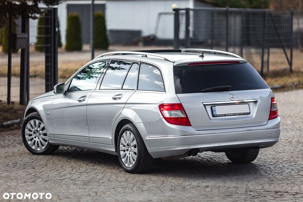 Mercedes-Benz Klasa C 180 BlueEFFICIENCY Elegance - 16