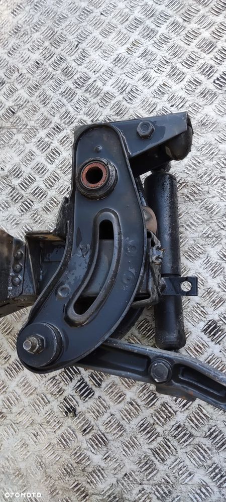 BELKA TRAWERS WÓZEK SANKI IVECO DAILY 35 120 2014 - 7