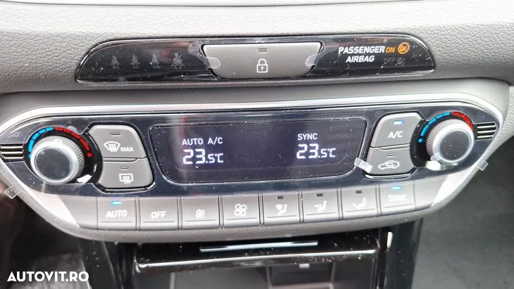 Hyundai i30 - 23