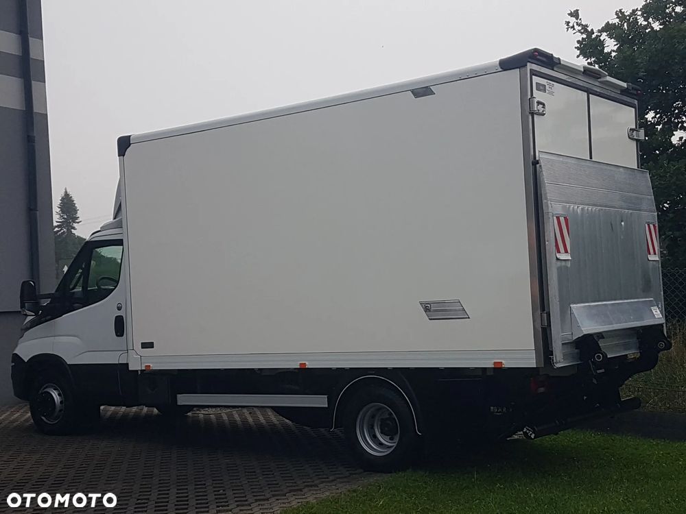 Iveco DAILY 70-180 WINDA 8EP KONTENER 4,39x2,20x2,20 IZOTERMA KLIMA 7TON BLIŹNIAKI - 3