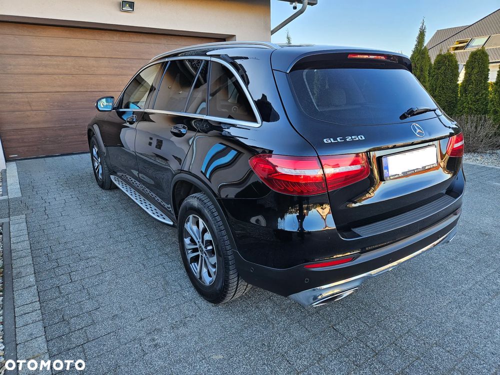 Mercedes-Benz GLC - 7