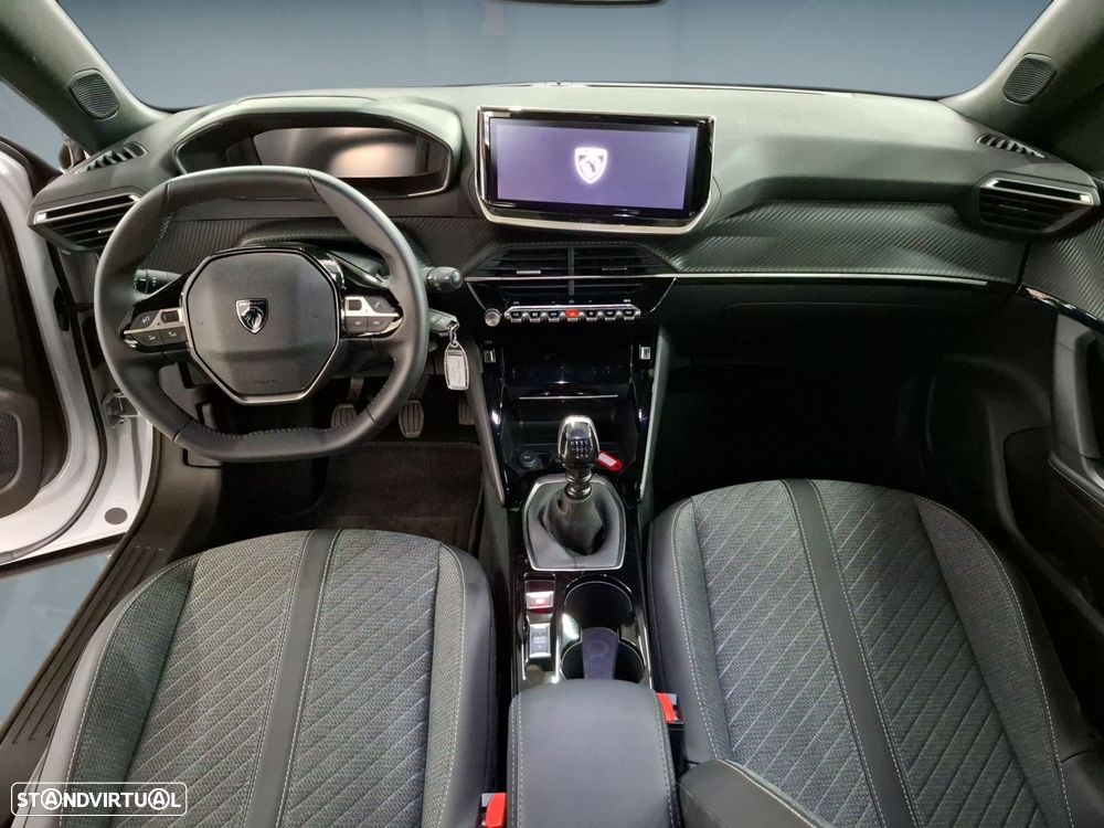 Peugeot 2008 1.2 PureTech Allure - 11