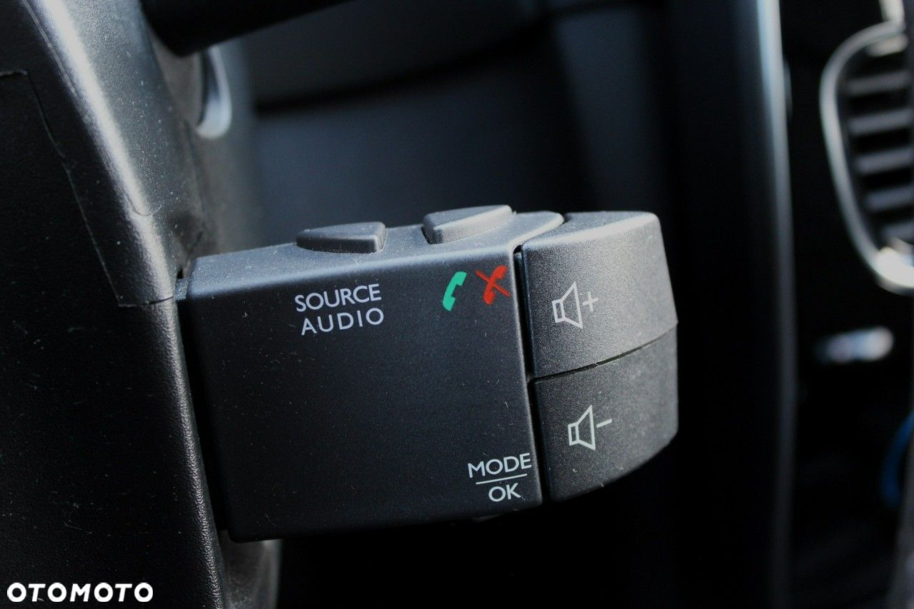 Renault Clio - 19