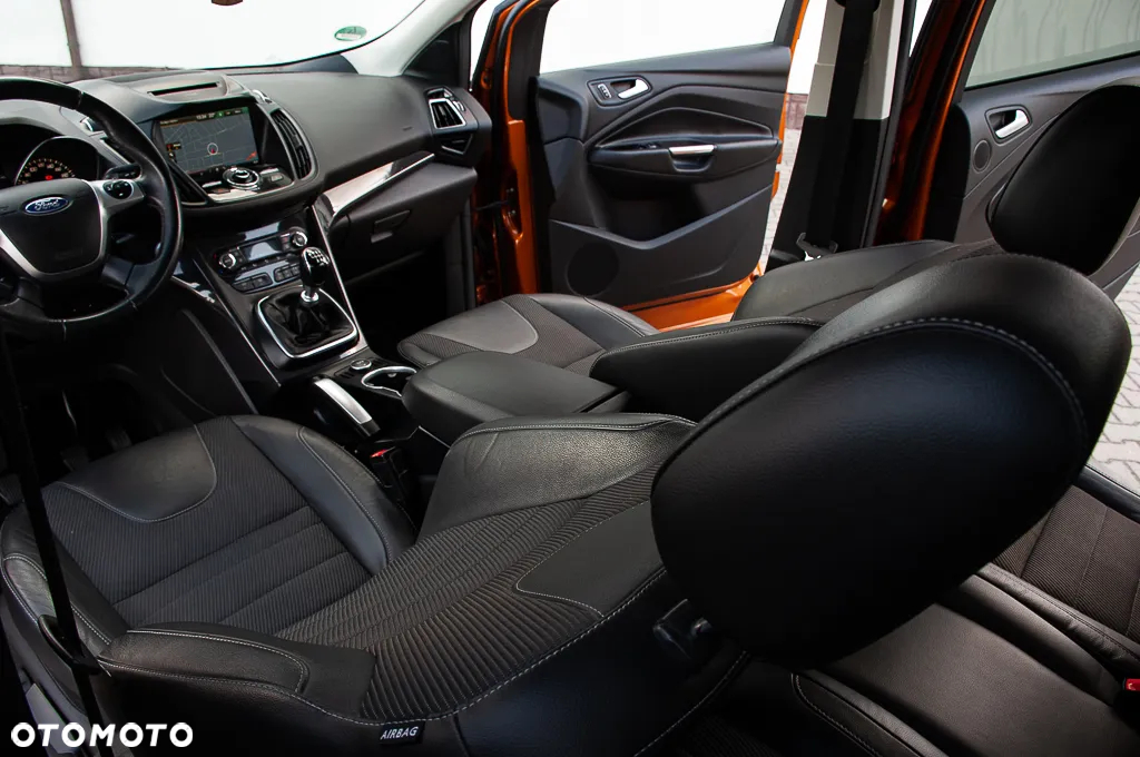Ford Kuga 1.5 EcoBoost 2x4 Individual - 24