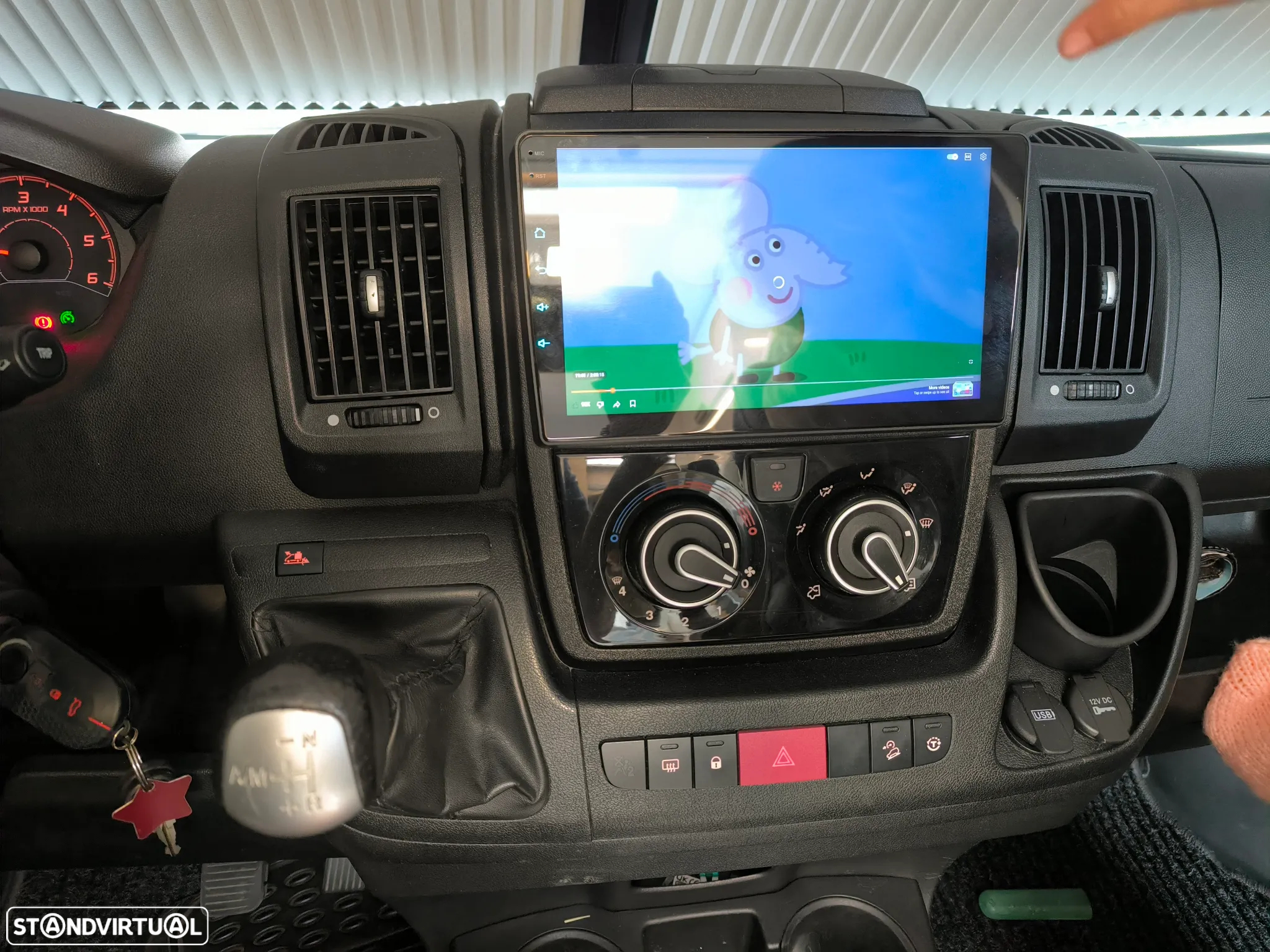 McLouis Menfys Van S-line - 37