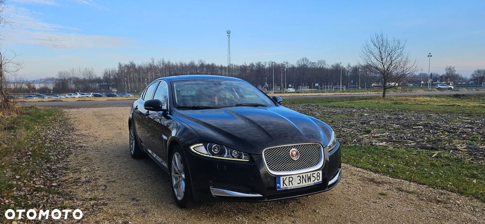Jaguar XF 2.0 T Premium Luxury - 1