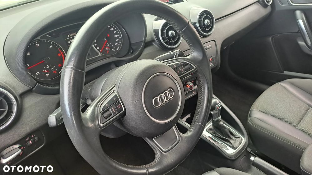 Audi A1 Sportback 1.6 TDI S tronic Attraction - 12