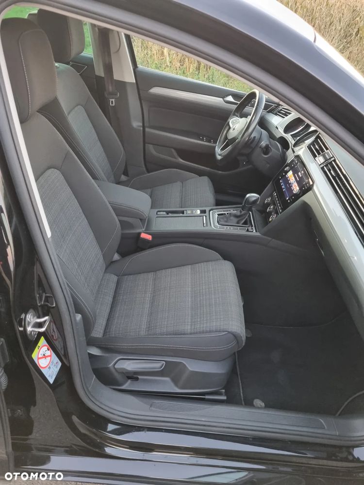 Volkswagen Passat 2.0 TDI (BlueMotion Technology) DSG Comfortline - 12