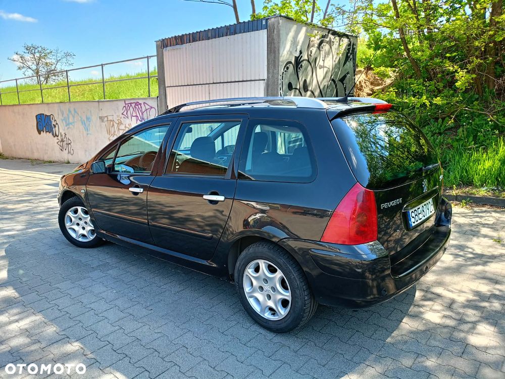 Peugeot 307 2.0 - 16