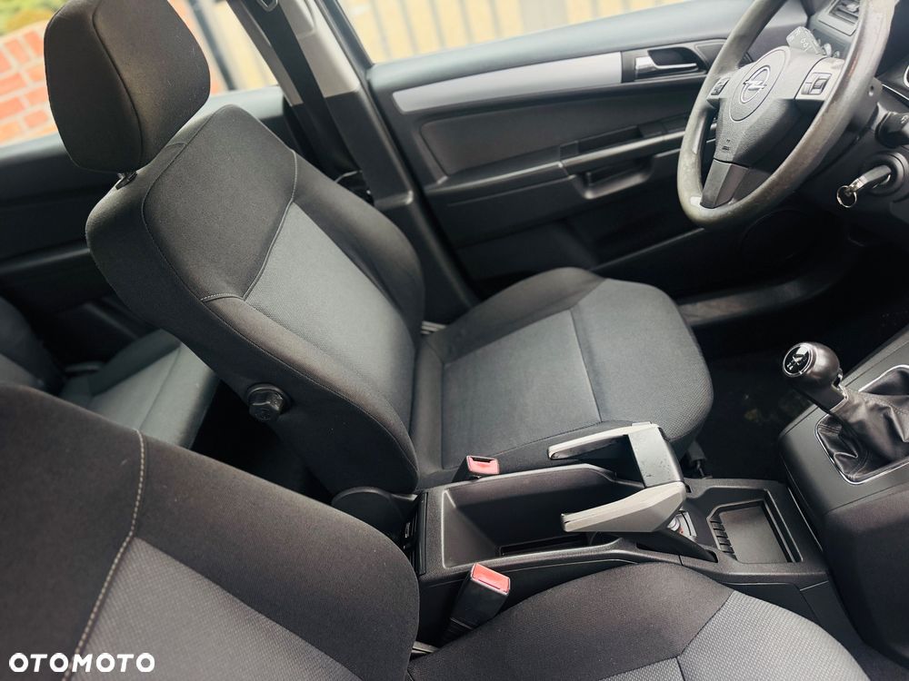 Opel Zafira 1.8 Edition Plus - 10