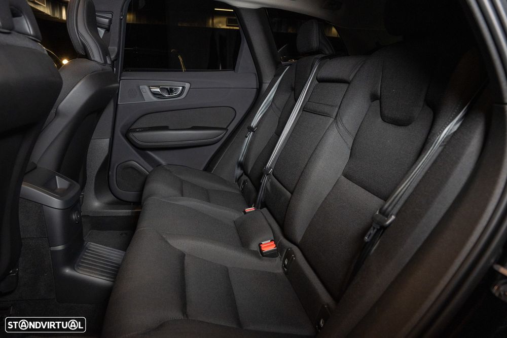 Volvo XC 60 2.0 T6 PHEV Inscription AWD - 12