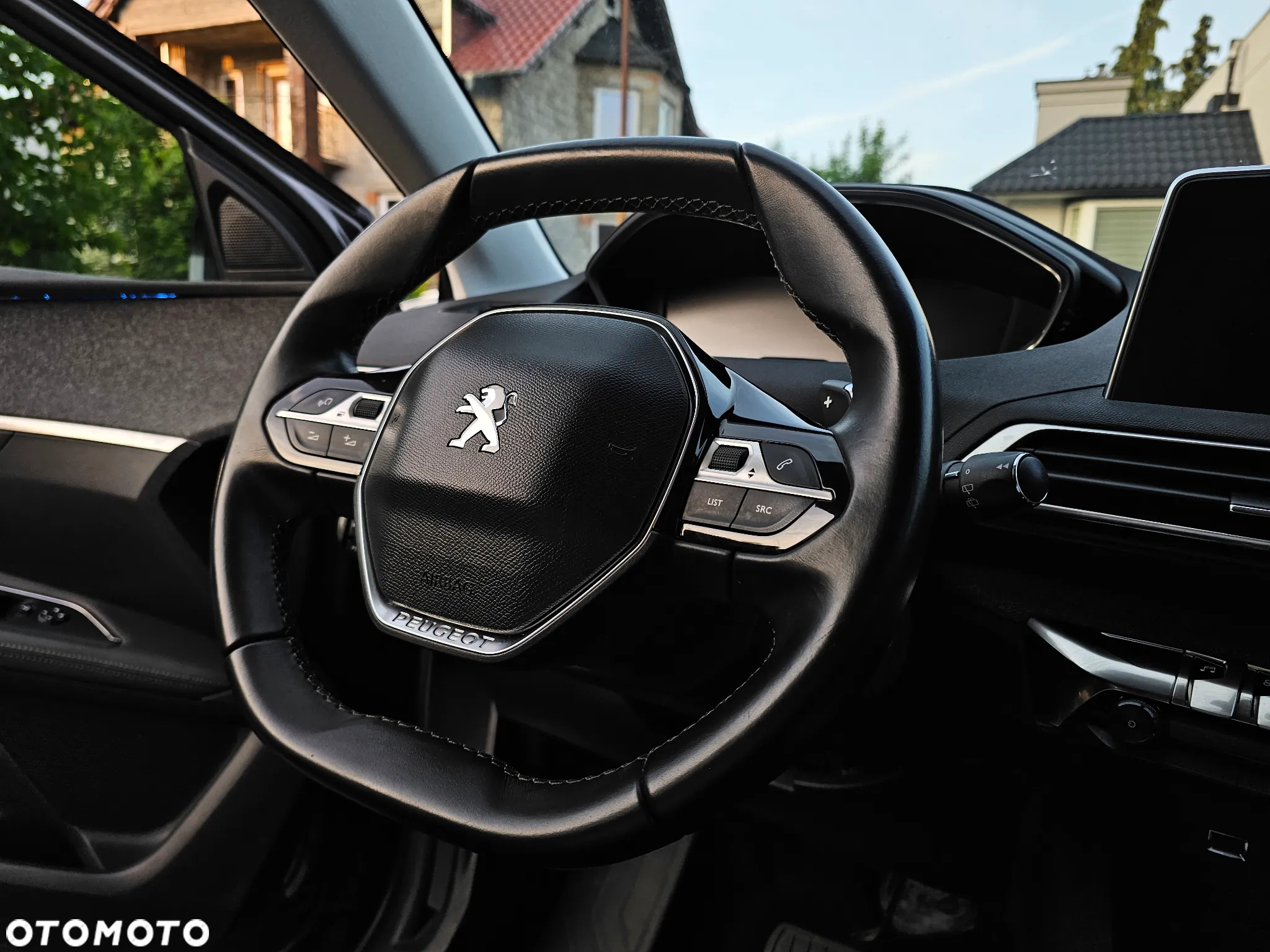 Peugeot 3008 1.2 PureTech GPF Allure S&S EAT8 - 14