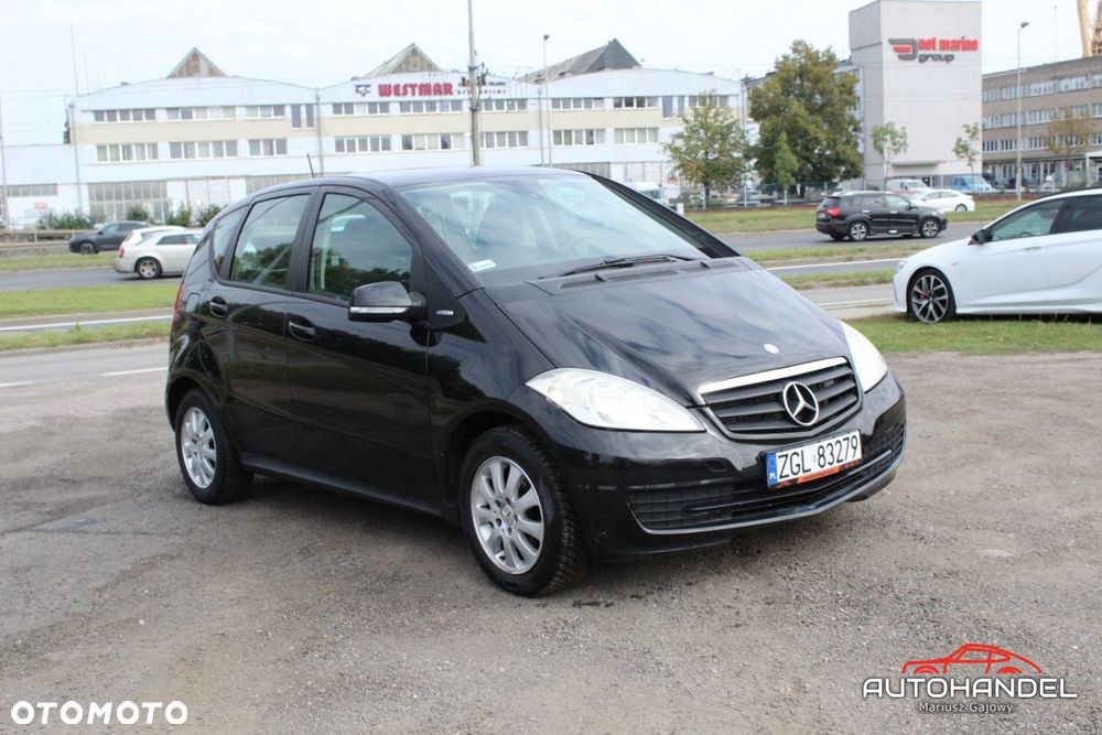 Mercedes-Benz A-Class 2010 photo 3