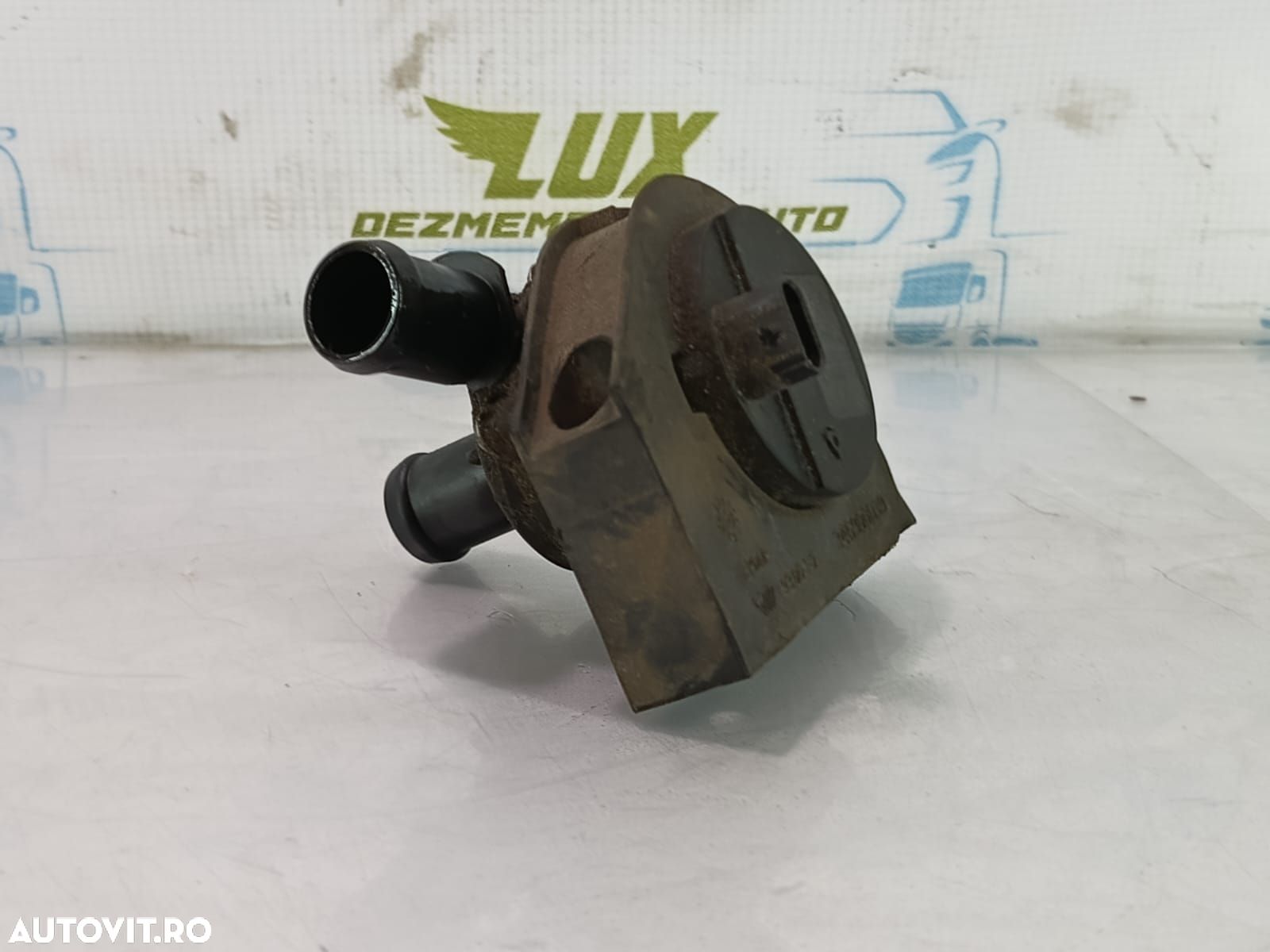 Pompa apa auxiliara 1.0 tsi dlac 5q0965567n Seat Ibiza 5 (facelift) K - 1