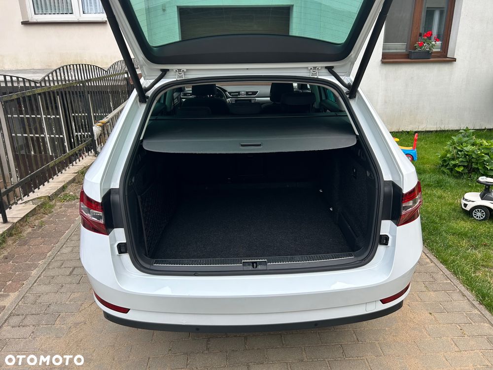 Skoda Superb 1.4 TSI ACT Style - 6