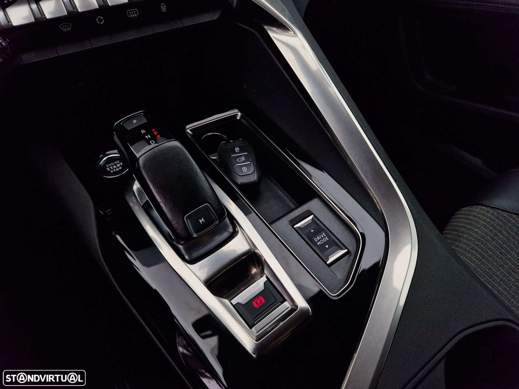Peugeot 5008 1.5 BlueHDi Allure EAT8 - 28