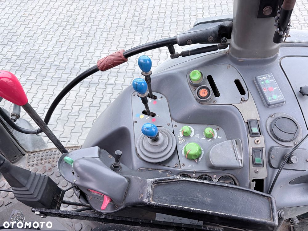 Deutz-Fahr Agrotron - 12