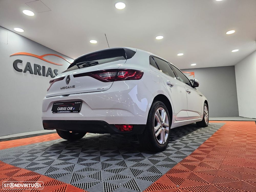 Renault Mégane - 9