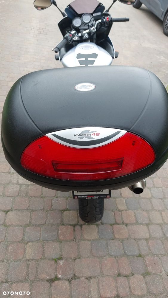 Yamaha FZS - 12