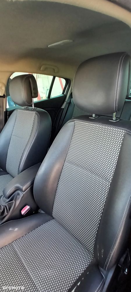 Renault Megane 1.6 16V Exception - 8