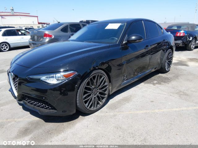 Alfa Romeo Giulia 2.0 Turbo 16V AT8 Veloce Ti - 2
