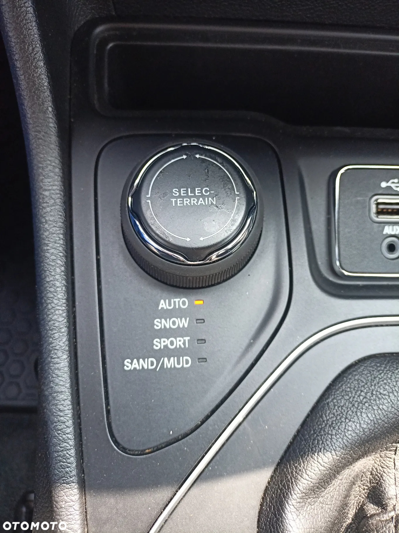 Jeep Cherokee - 17