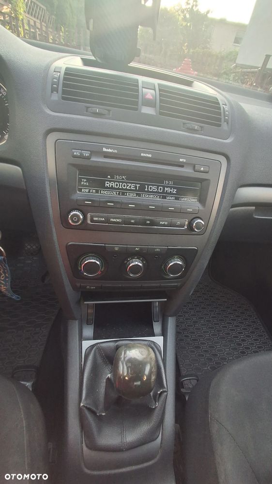 Skoda Octavia 1.6 TDI Ambiente - 2