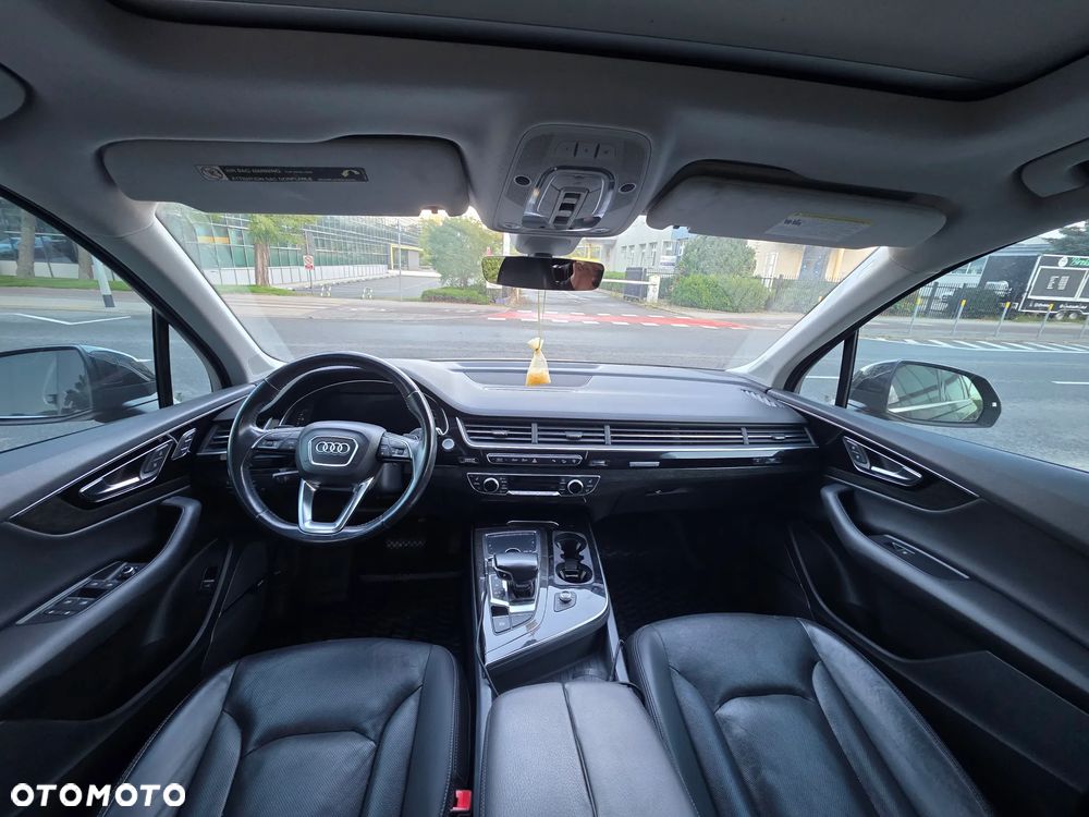 Audi Q7 - 10