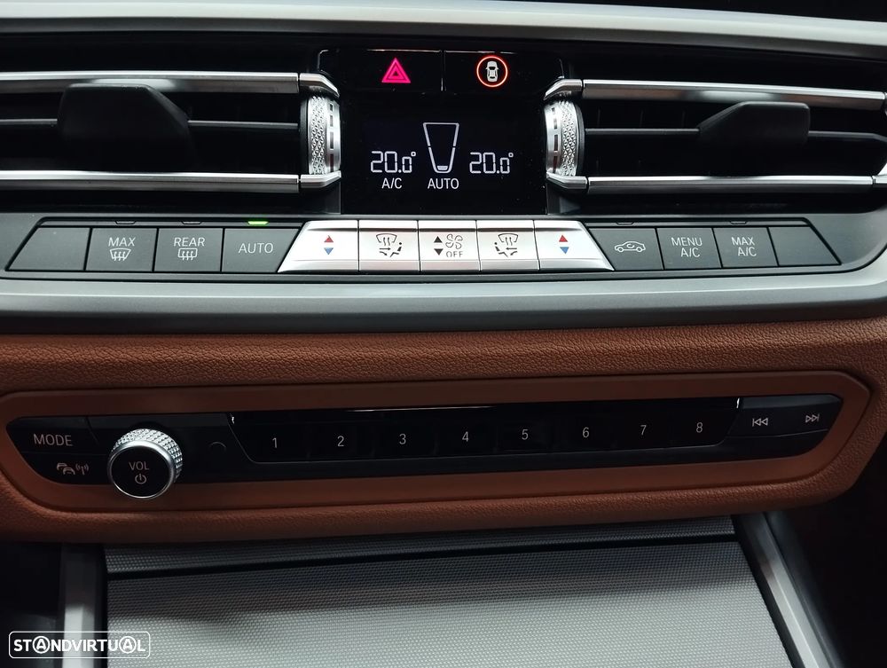 BMW 320 d Auto - 29