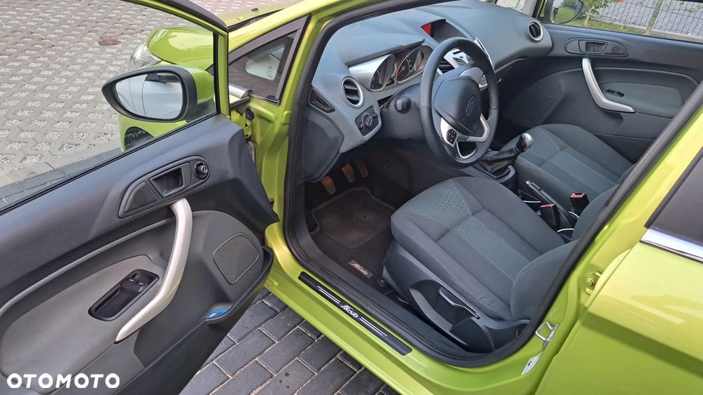 Ford Fiesta - 19