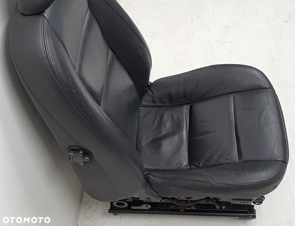 FOTEL LEWY PRZEDNI PRZÓD KIEROWCY SKÓRA GRZANY VOLVO C70 II EUROPA - 4