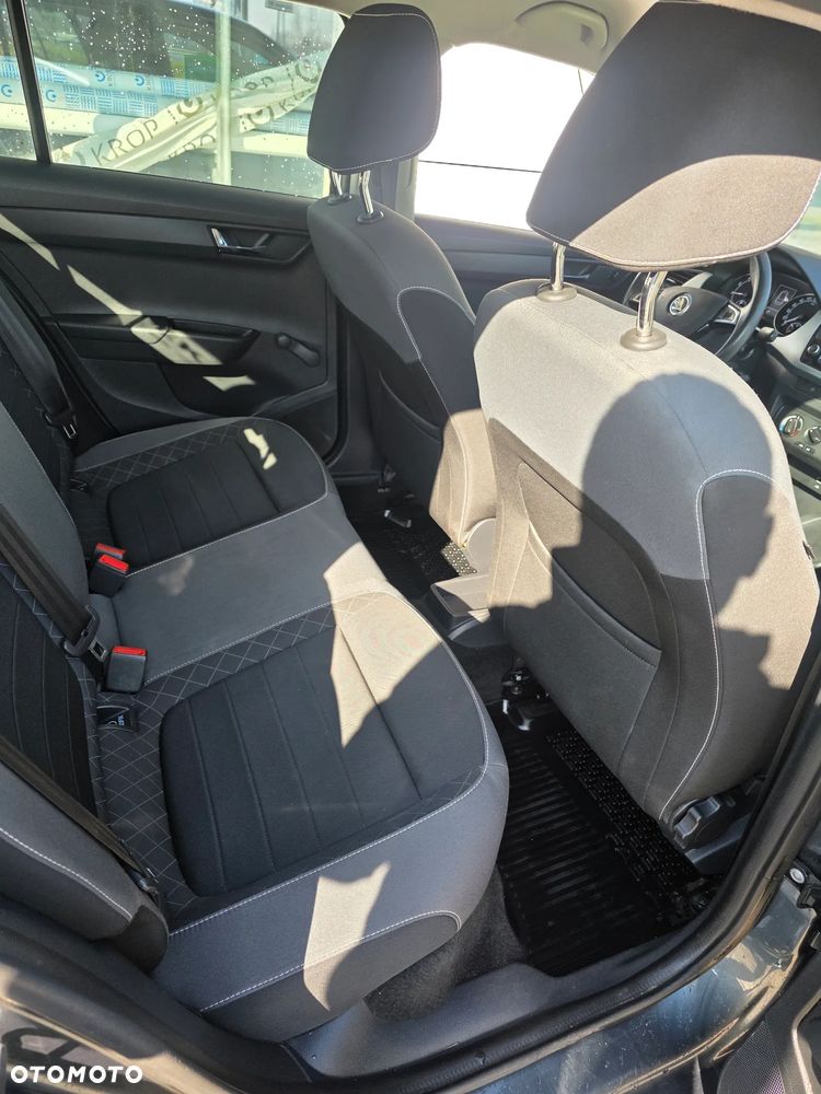 Skoda Fabia 1.0 TSI Ambition - 7