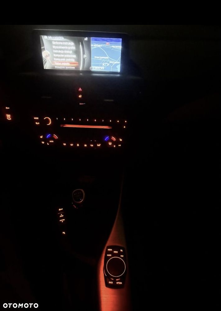BMW Seria 1 118d Edition Metropolitan - 24