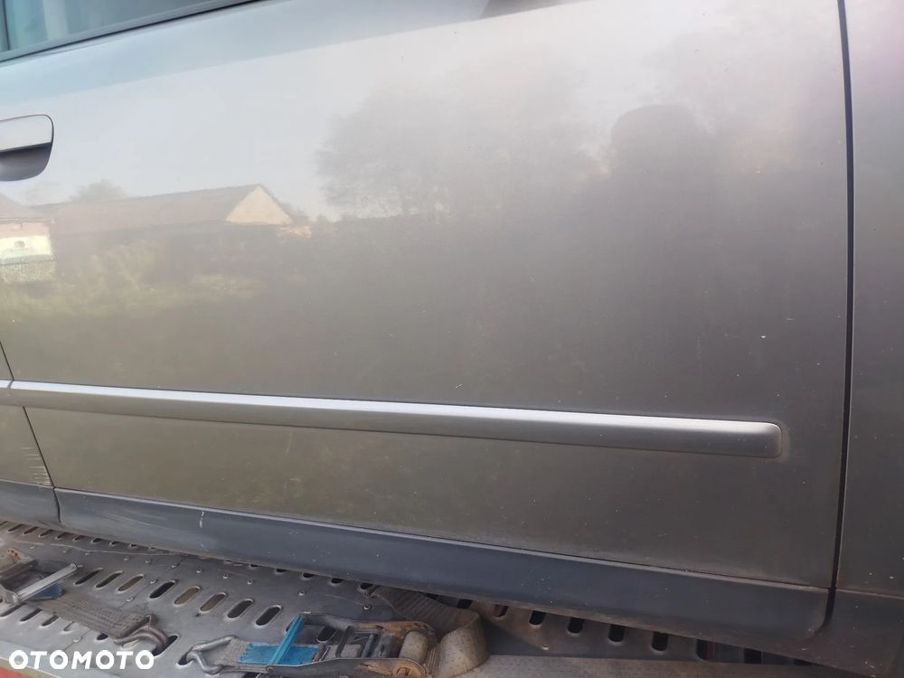 AUDI A4 B6 drzwi prawe lewe przednie tylne LY7Q - 7