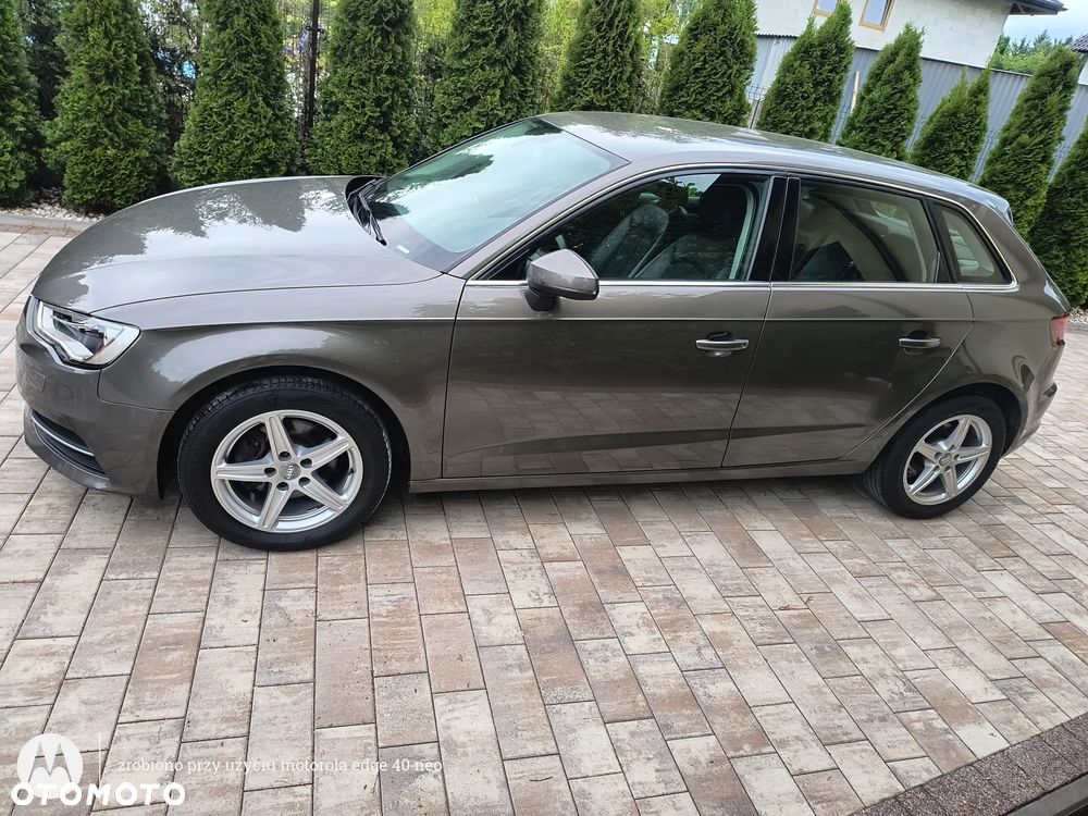 Audi A3 Sportback 1.6 TDI DPF Ambition S tronic - 17