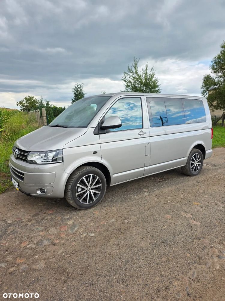 Volkswagen Multivan - 28