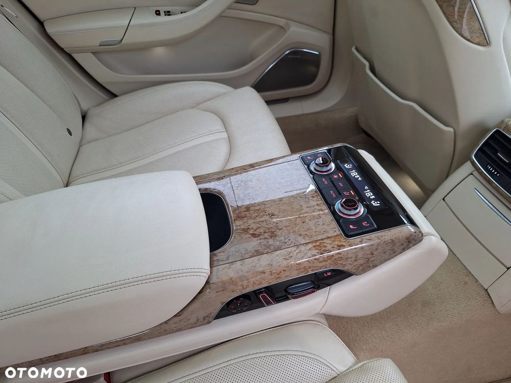 Audi A8 4.2 FSI L Quattro - 13