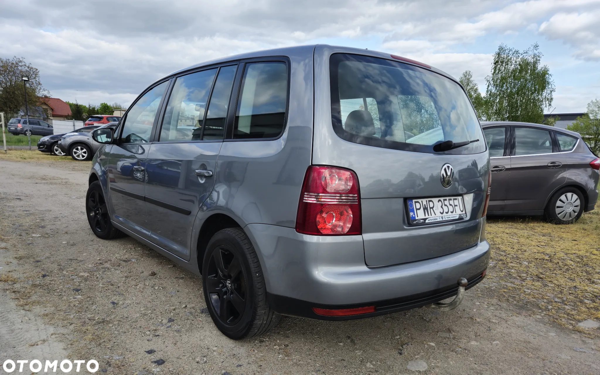 Volkswagen Touran 1.9 TDI DPF Conceptline - 9