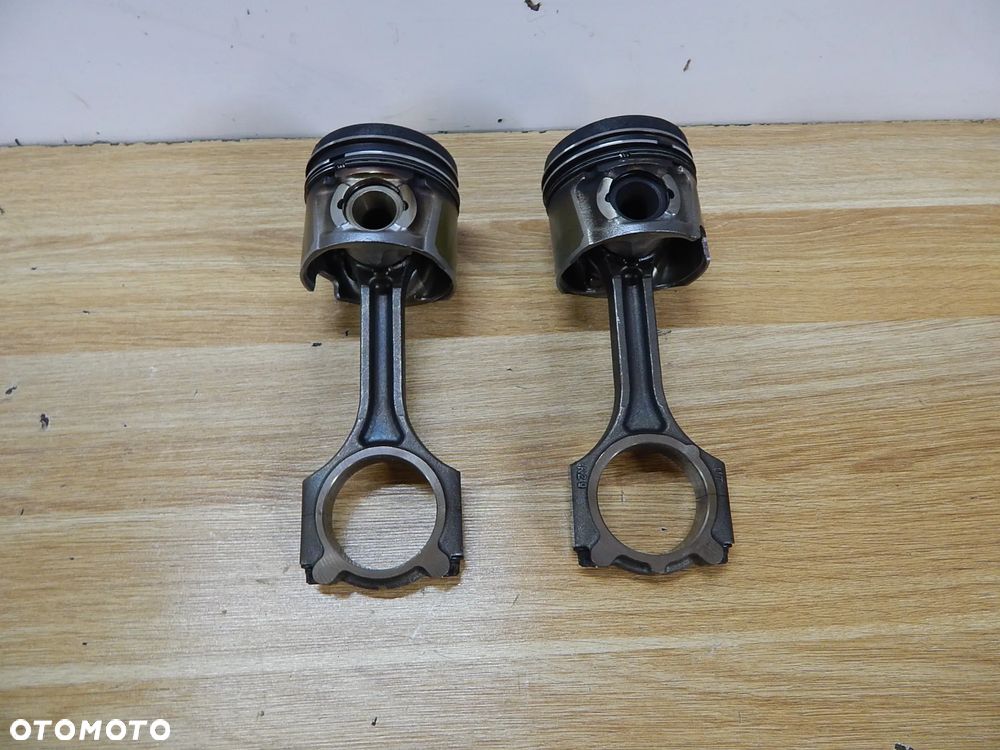 Głowica tłok korba wał korbowy  osłona rozrząd 1.7 CRDI Kia Sportage III Carens Sorento Hyundai ix35 i30 i40 Tucson III Ceed 10-17 Łuków części - 2