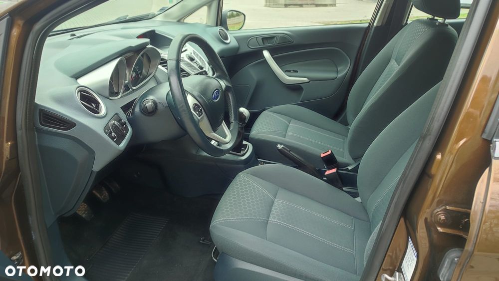 Ford Fiesta 1.4 Titanium - 19