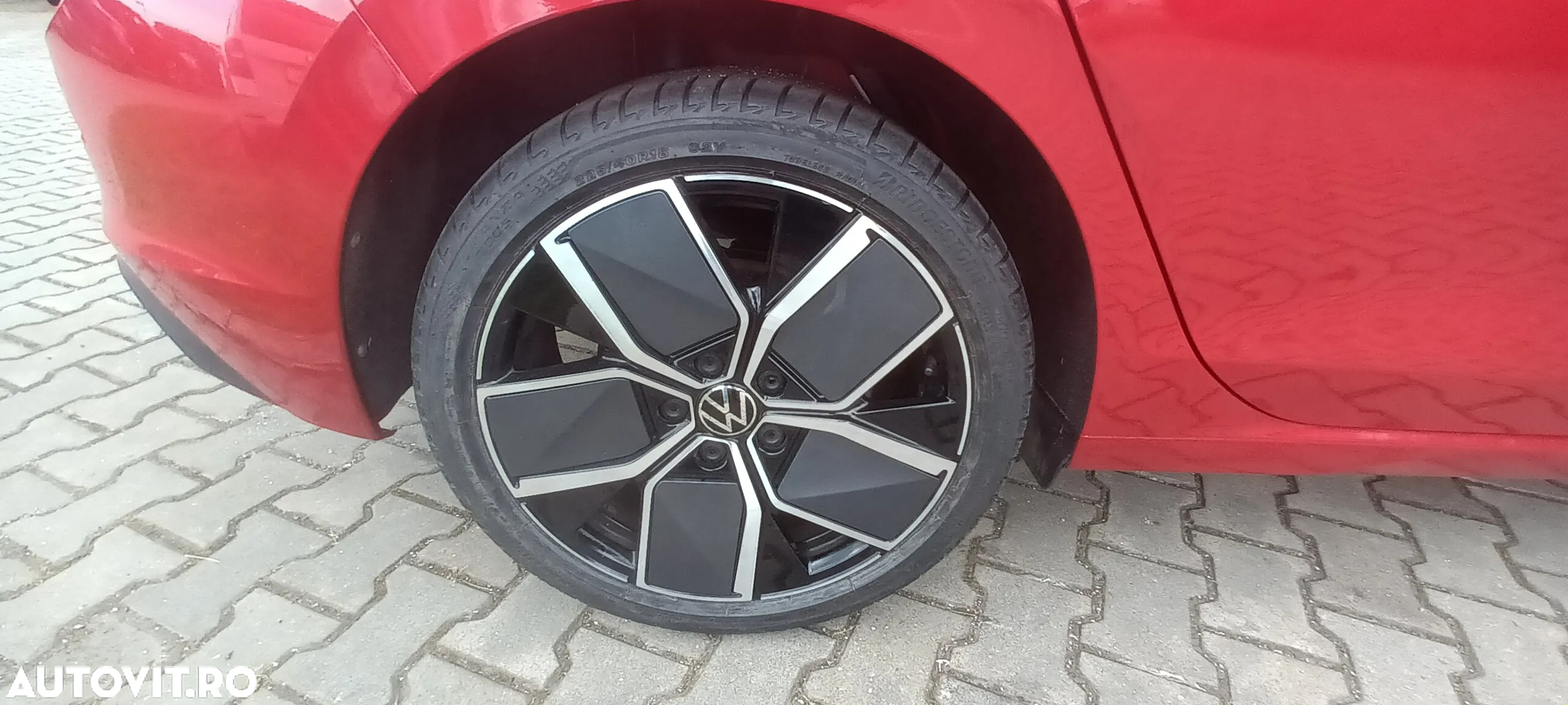 Volkswagen Golf 2.0 TDI DSG Advanced - 30