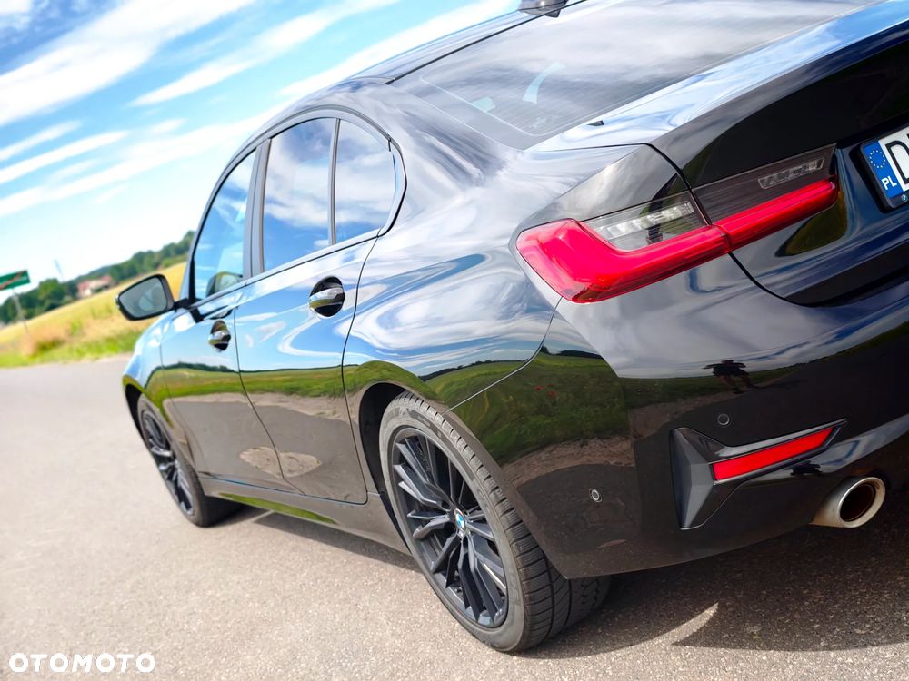 BMW Seria 3 318i - 9