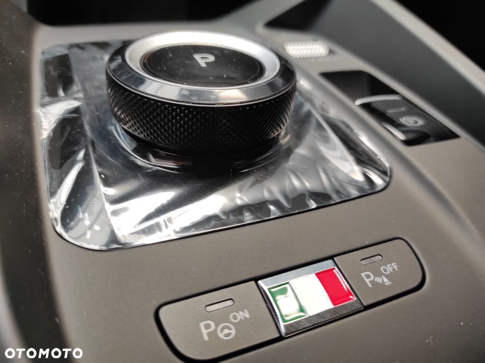 Alfa Romeo Tonale 1.5 T4 GSE mHEV Veloce DCT - 10
