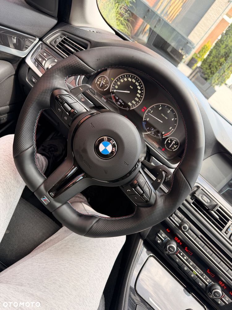 BMW Seria 5 530d xDrive - 18