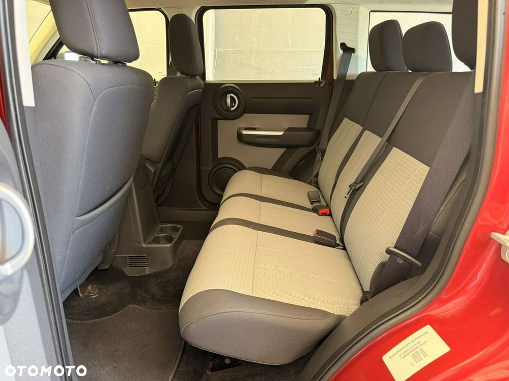 Dodge Nitro 2.8 CRD DPF Automatik SXT - 12