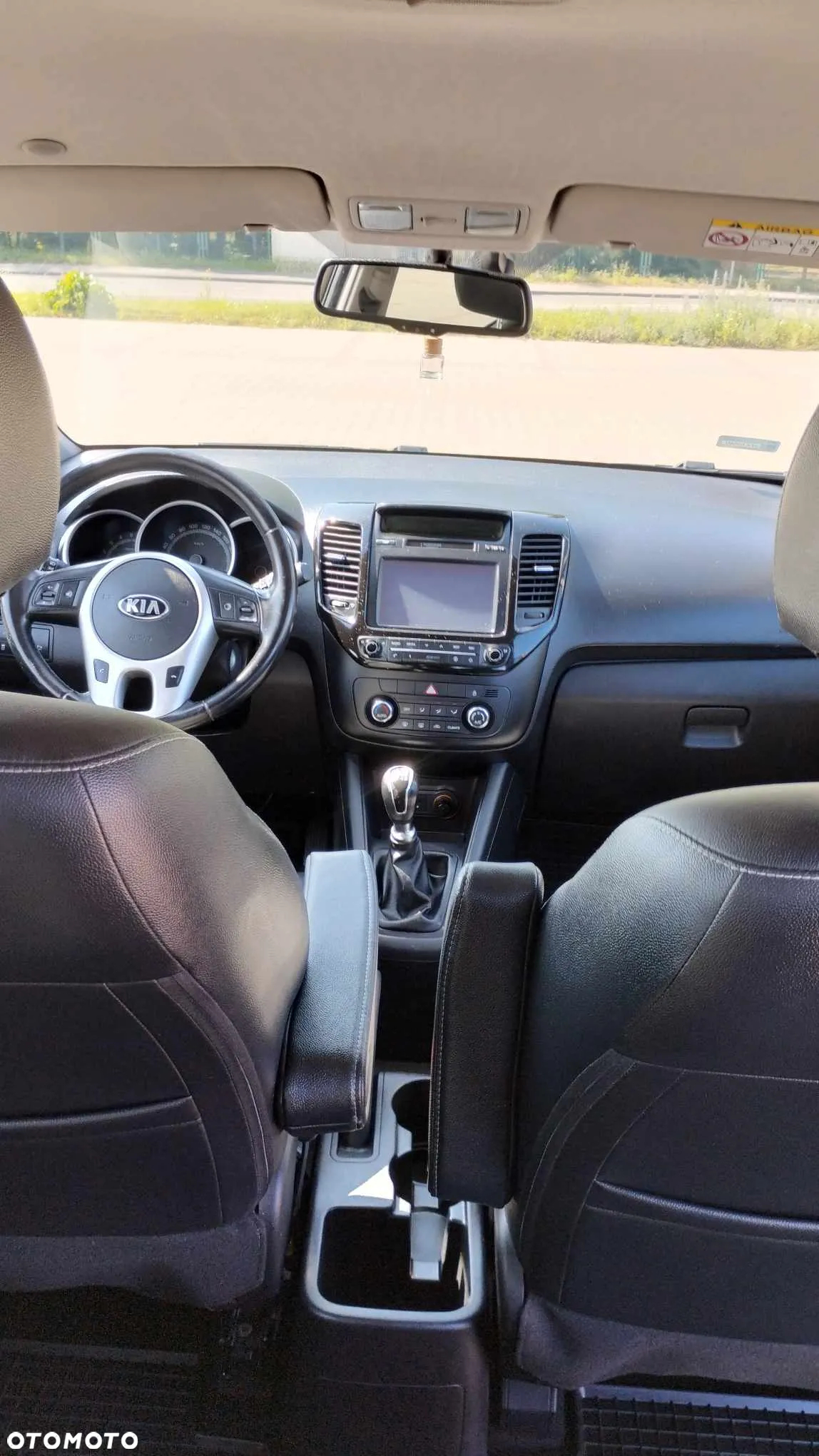 Kia Venga - 13