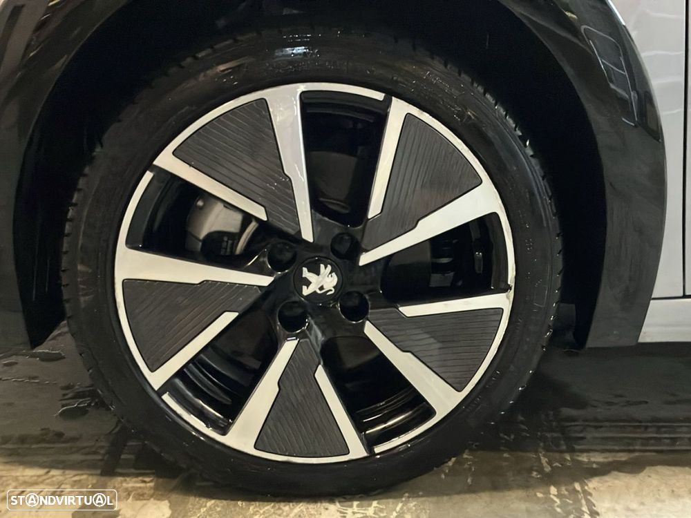 Peugeot e-208 50 kWh GT - 9