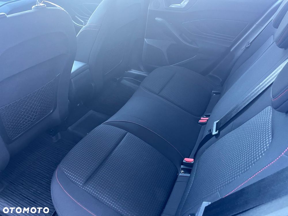 Ford Focus 1.0 EcoBoost ST-Line Business - 23