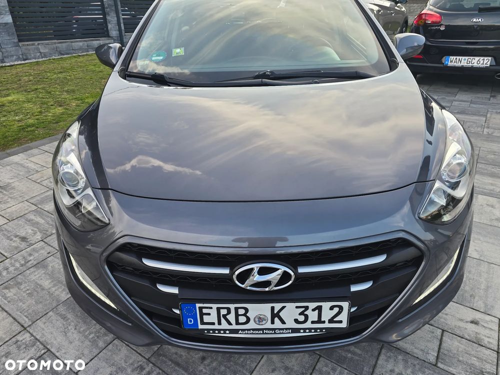 Hyundai i30 blue 1.4 Style - 6